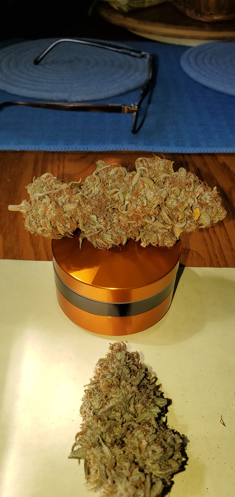 3 Bears OG: strain page photo, credit allbud.s3.amazonaws.com, copyright status shown with credit copyright unverified