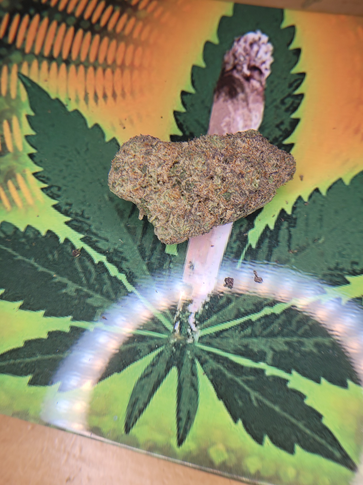 Pineapple Fruz harvested flower, as labeled by the cited photo source