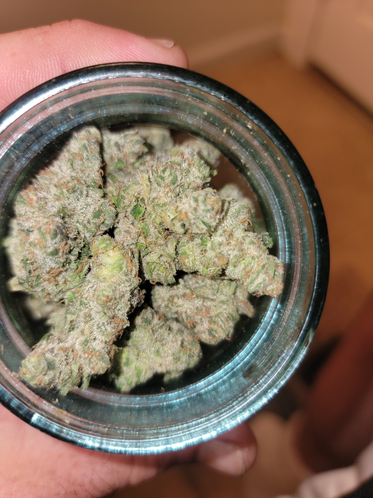 Red Runtz: strain page photo, credit allbud.s3.amazonaws.com, copyright status shown with credit copyright unverified