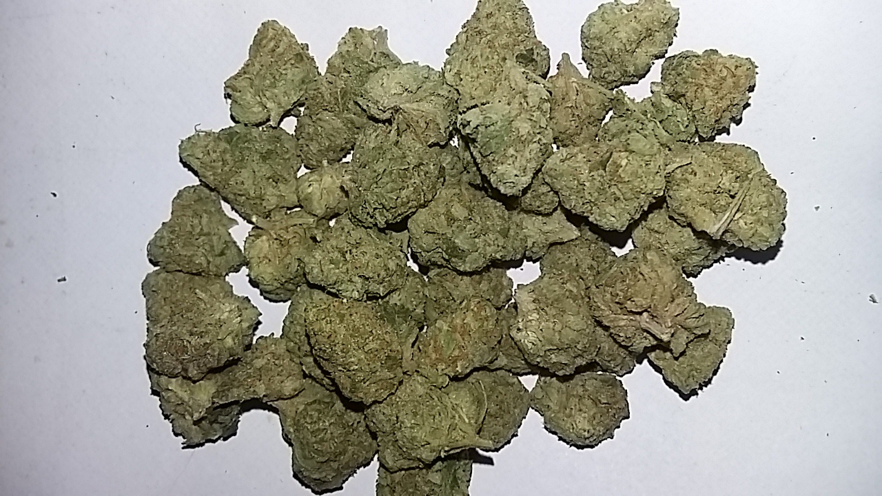 Trophy Wife: strain page photo, credit allbud.s3.amazonaws.com, copyright status shown with credit copyright unverified